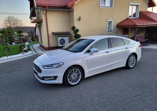 Ford Mondeo cena 78900 przebieg: 149000, rok produkcji 2018 z Hrubieszów małe 781